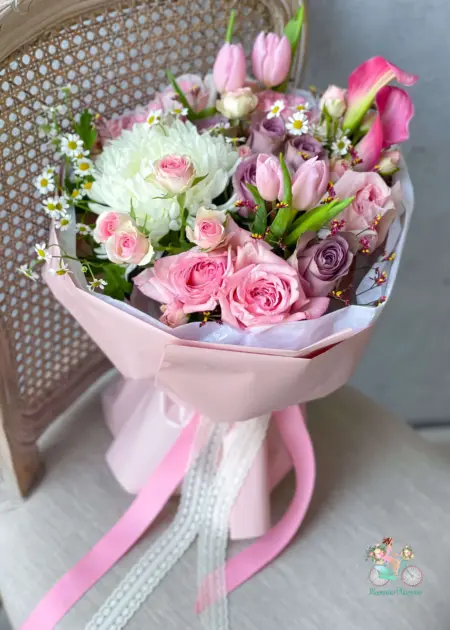 Romantic Pink Garden Bouquet Roses Tulips Calla UAE | باقة حديقة وردية رومانسية جوري وتوليب وكالا الإمارات
